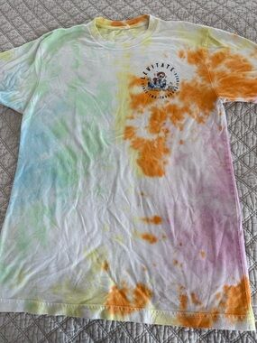 LEVITATE small Tie-Dye Graphic Short Sleeve Tee - Multi